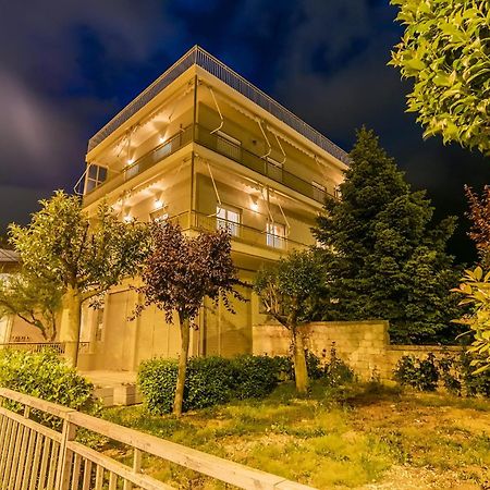 Luxury Apartment Vol 2 Close To The Lake Giannina Esterno foto